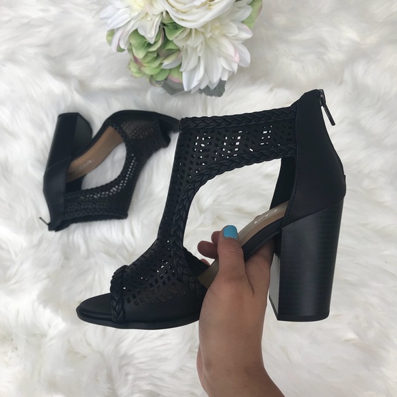 Black laser cutout bootie with braided detail - Picture 8 of 8